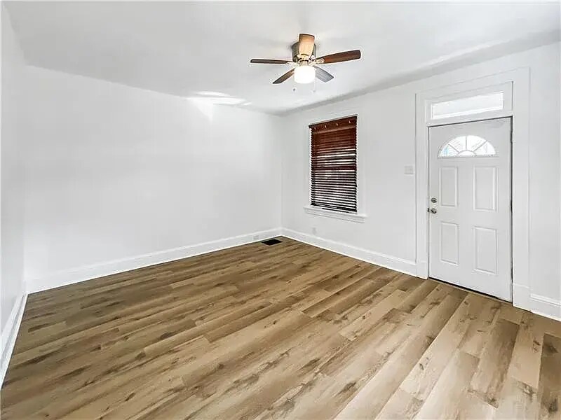 Building Photo - 1320 8th Ave