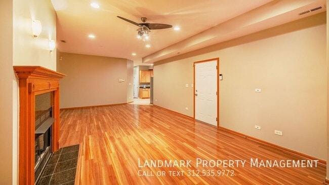 Building Photo - 4428 S Calumet Ave