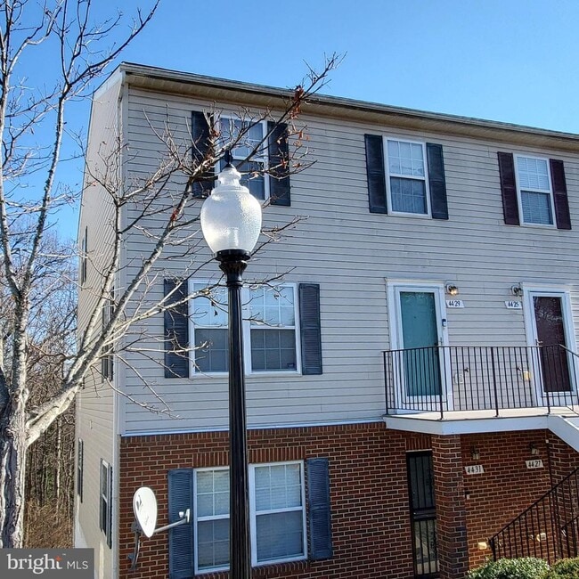 Building Photo - 4429 Blue Heron Way