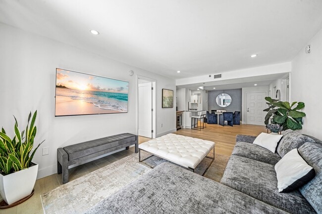 Building Photo - 1201 S Ocean Dr