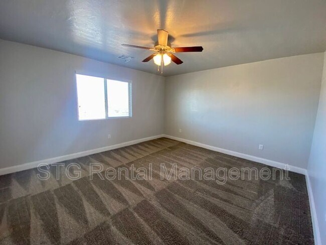 Building Photo - 3132 S Relic Ridge Dr