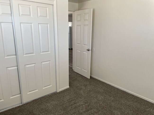 Building Photo - Beautifully Updated 3-Bed, 2-Bath Home – Move-In Ready!