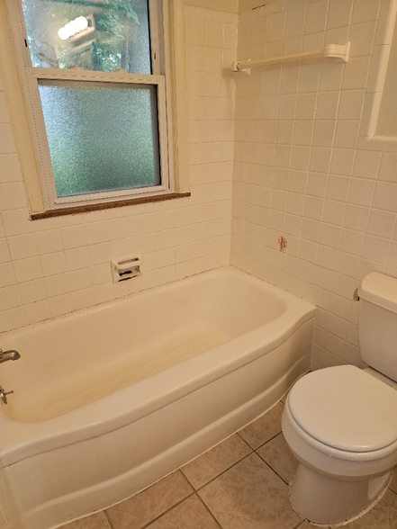 Building Photo - 2628 Galpin Ave