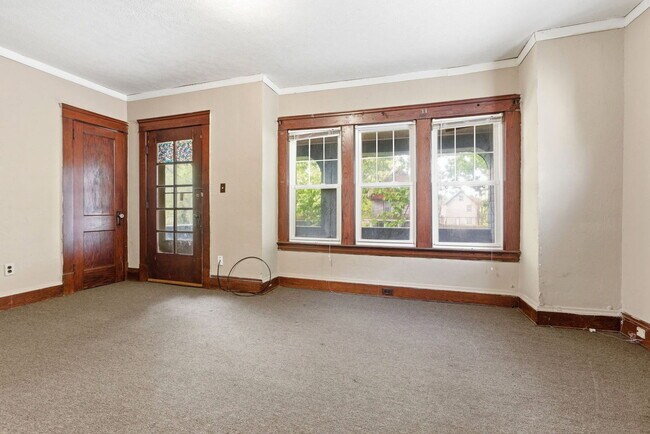 Building Photo - 13615 Earlwood Rd