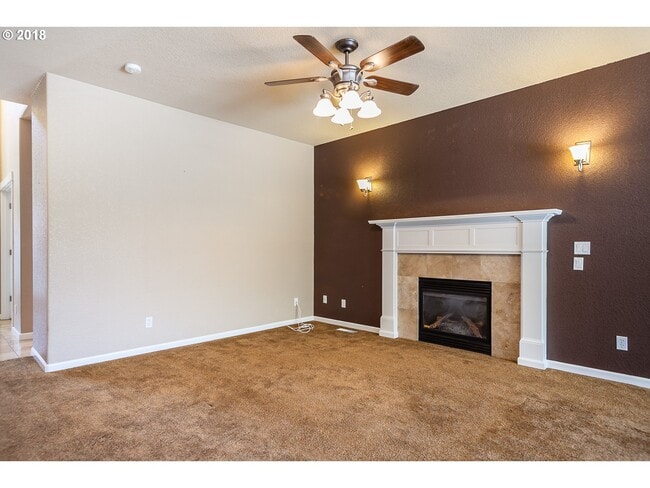 Building Photo - 3089 SE Riesling Rd