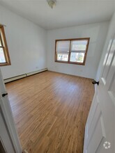 Building Photo - 11 Frederic Pl