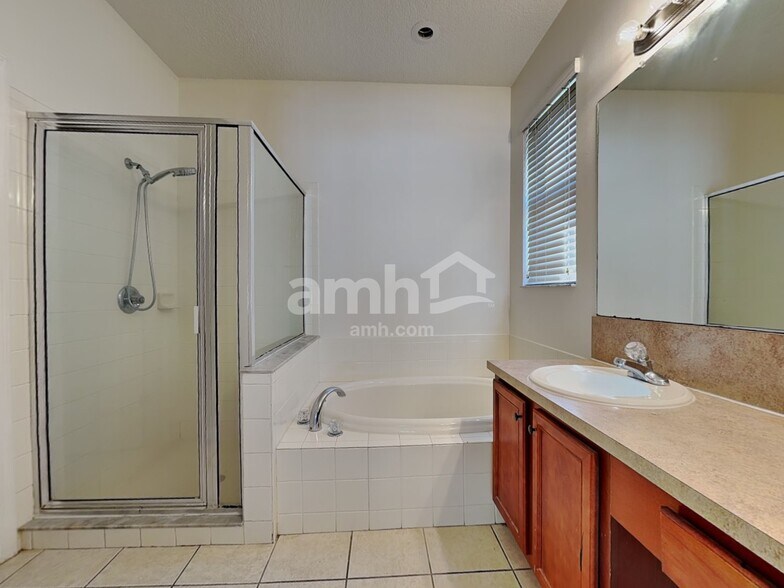 Building Photo - 437 Dunaway Dr