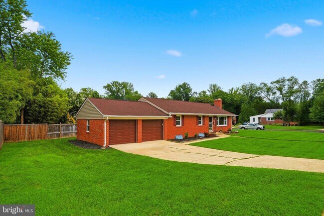 Building Photo - 1719 Melbourne Dr