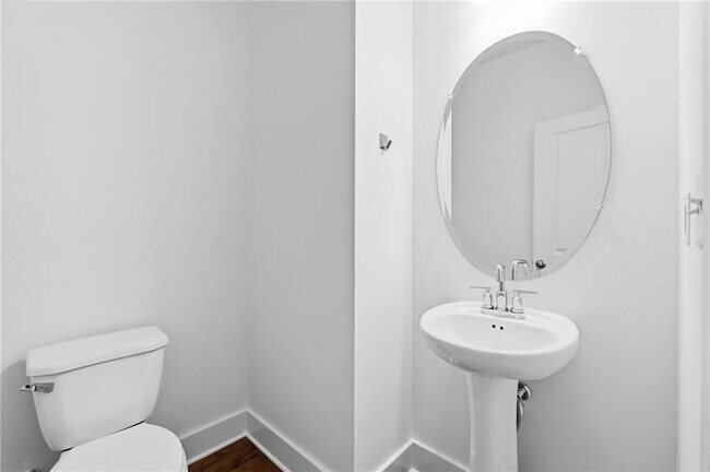 Building Photo - 5372 Brooklands Dr