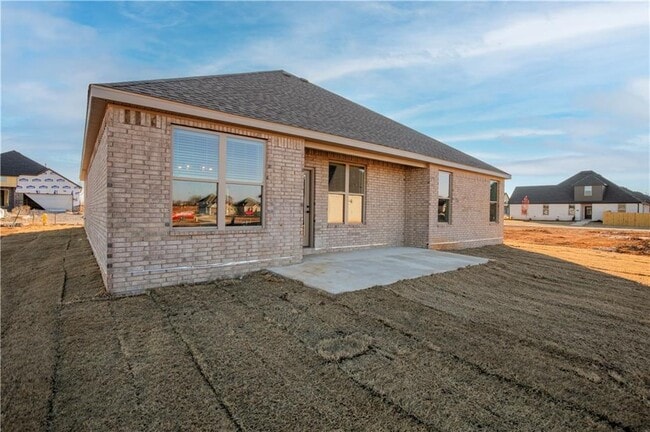 Building Photo - 6804 SW Basswood Ave