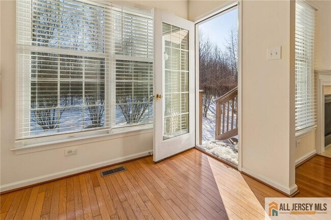 Building Photo - 14 Caleb Ln