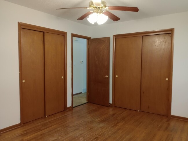 Building Photo - 609 Pennant St