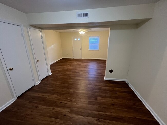 Building Photo - 936 Maryland Ave