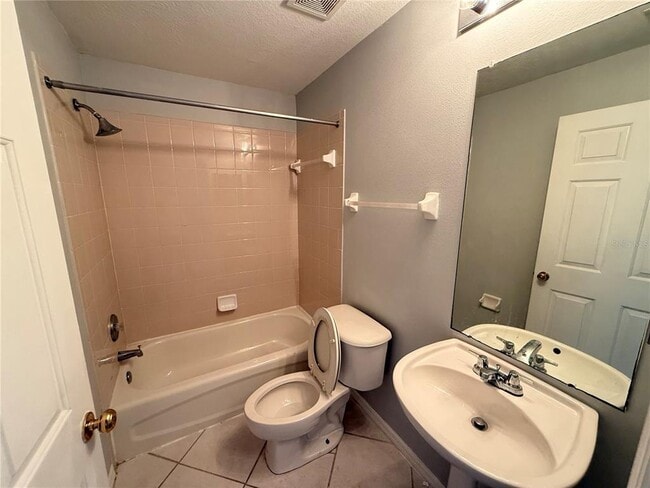 Building Photo - 10782 Plantation Bay Dr