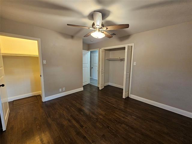 Building Photo - 800 Valley View Dr