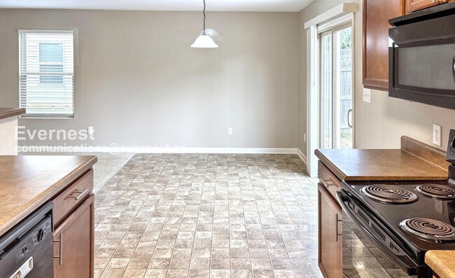 Building Photo - 29766 Westfield Dr