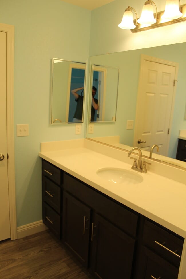 Building Photo - 4372 Ladera Dr