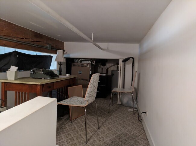 Building Photo - 2650 W Belden Ave