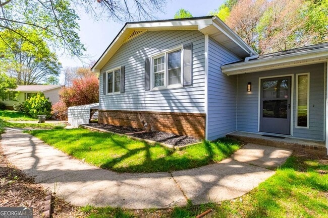 Primary Photo - 3850 Apache Ln