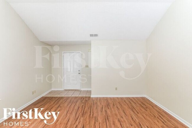 Building Photo - 1112 Sunstar Dr