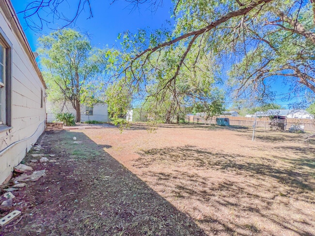 Building Photo - 2514 37th St