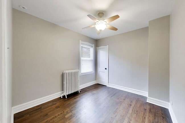 Building Photo - 7922 W Elmgrove Dr