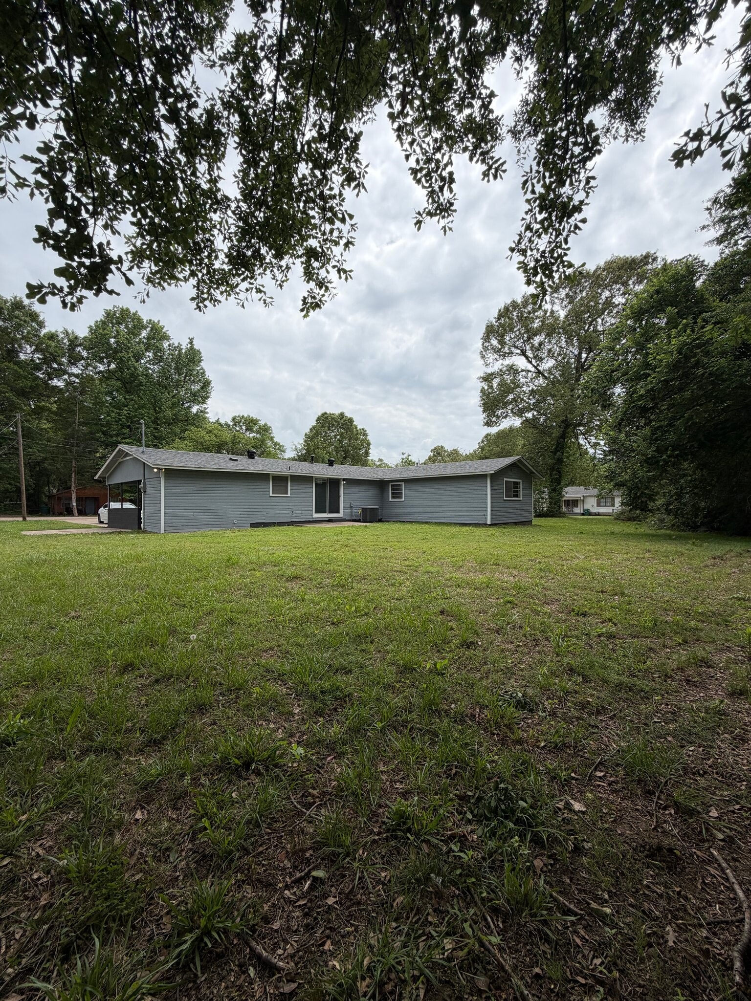 Building Photo - 3610 Davis St