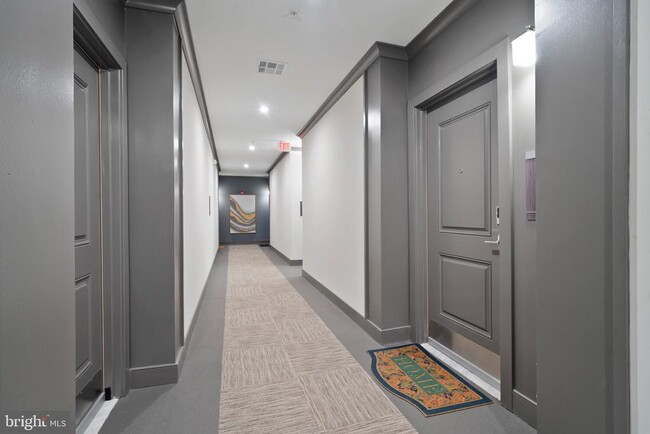 Building Photo - 102 St Ives Pl