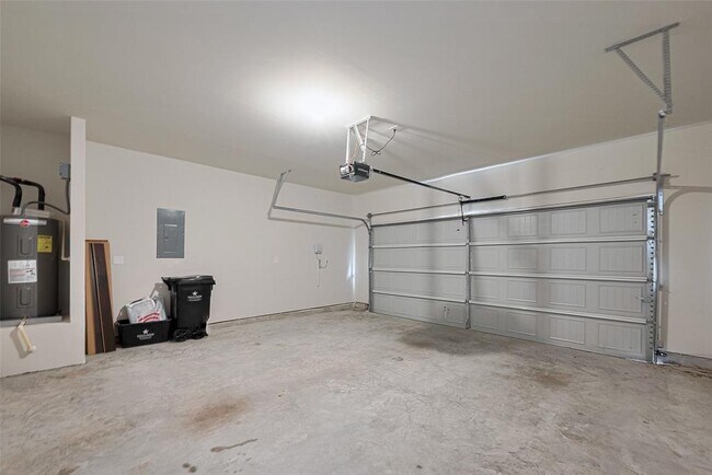 Building Photo - 3414 Signor Dr