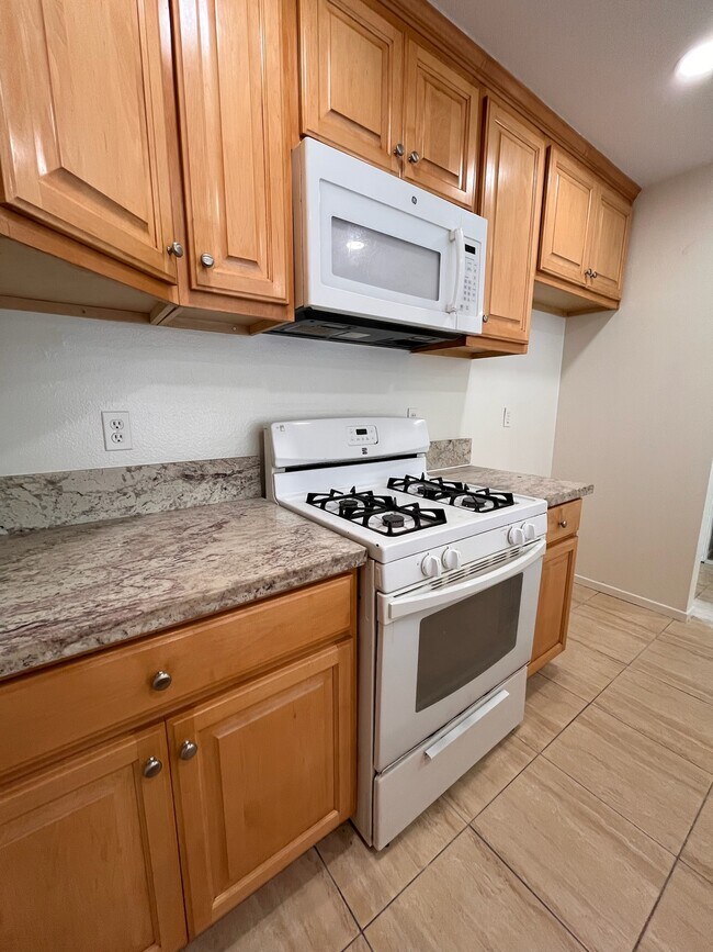Building Photo - 245 Orange Blossom