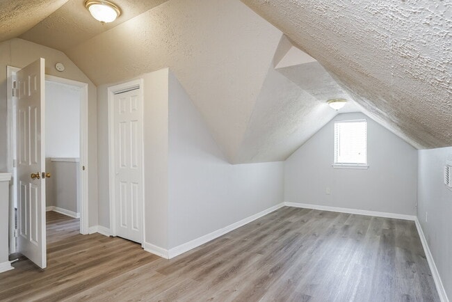 Building Photo - 20415 Blue Beech Dr