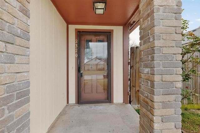 Building Photo - 2320 Markland St