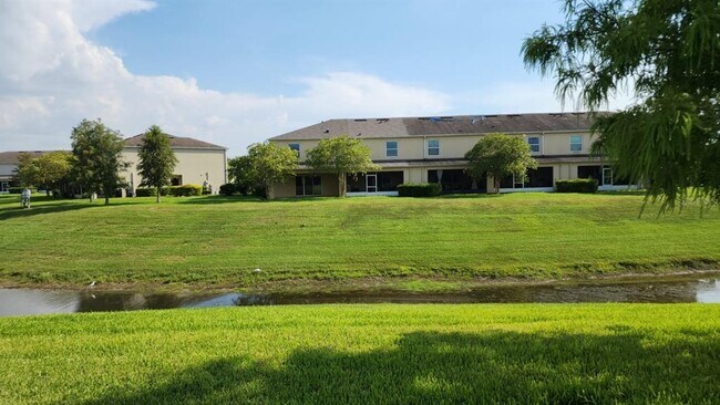 Building Photo - 335 Arbor Lakes Dr