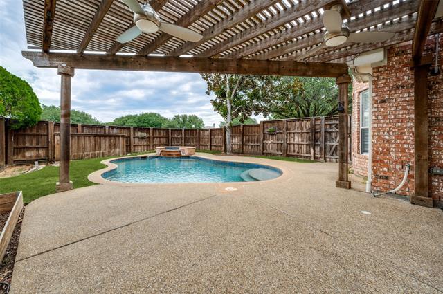 Building Photo - 4621 Hinton Dr