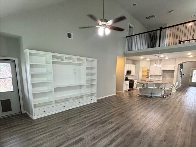 Building Photo - 3734 Bach St