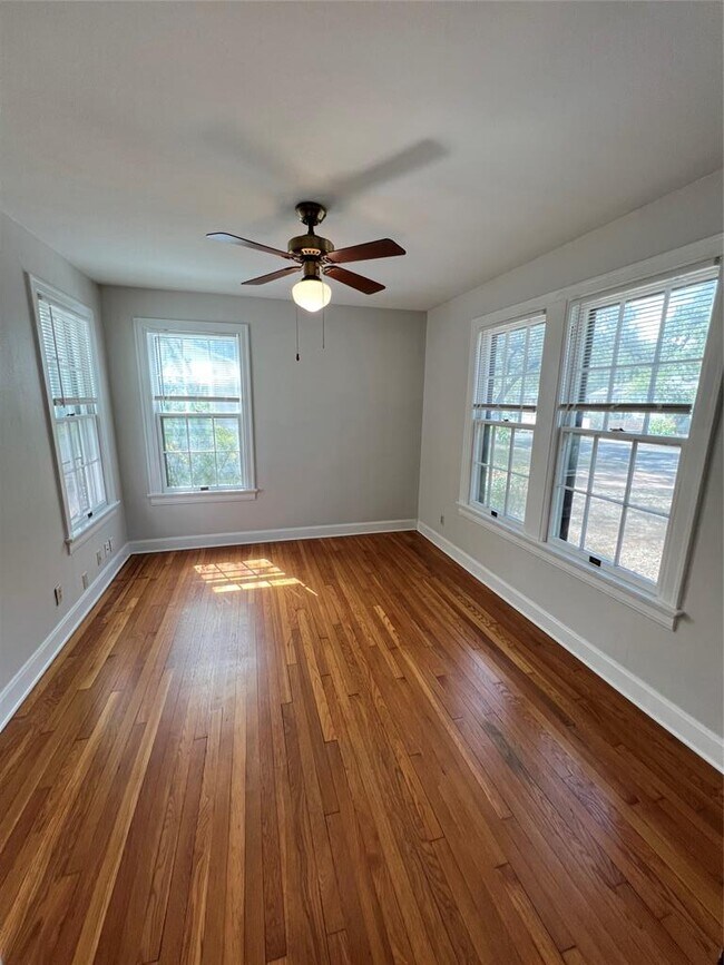 Building Photo - 3009 French Pl