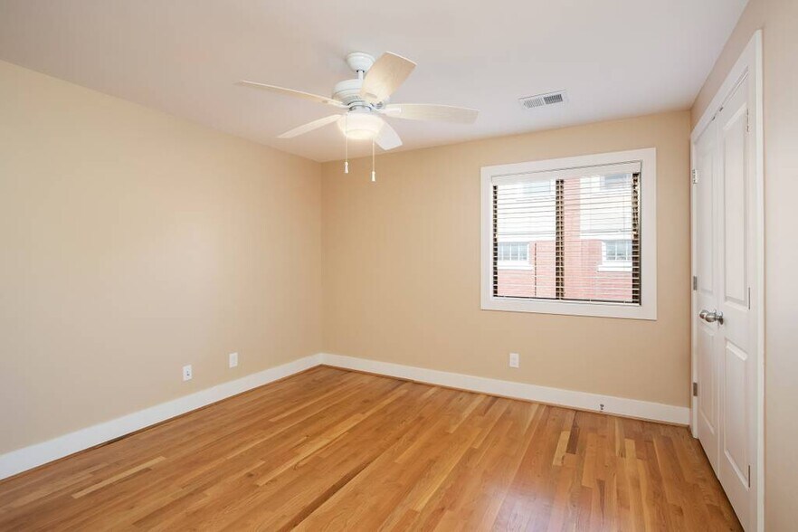 Building Photo - 4060 McGee St