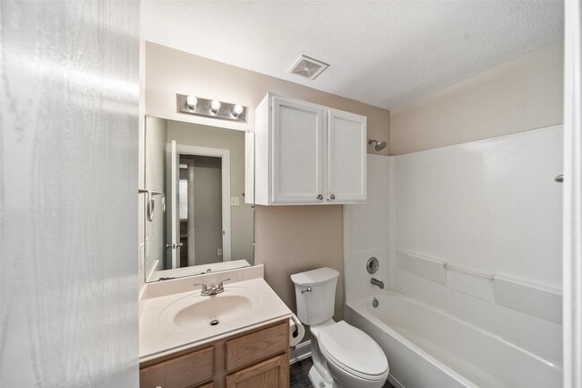 Building Photo - 3427 W Rainmill Dr