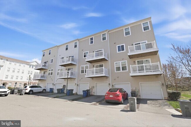 Building Photo - 14814 Mason Creek Cir