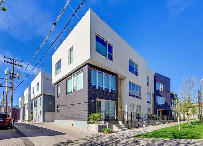 Building Photo - 3260 Federal Blvd