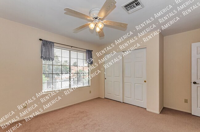 Building Photo - 9449 E Star Water Dr