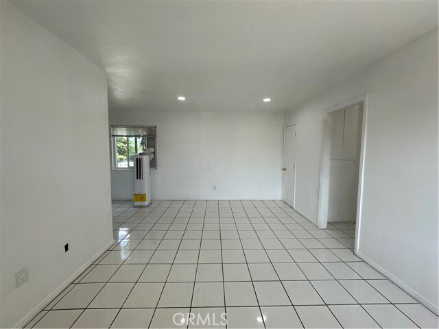 Building Photo - 10642 Dorothy Ave
