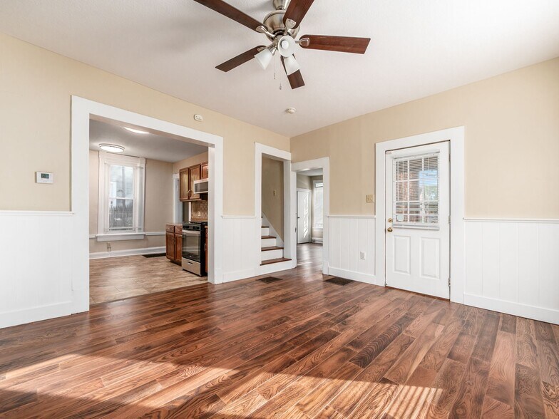 Building Photo - 1447 Hunter Ave