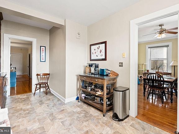 Building Photo - 3405 Greenway