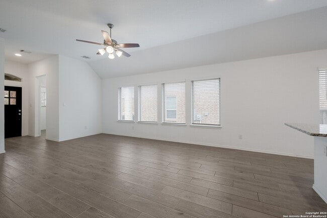 Building Photo - 2721 Barkey Spgs