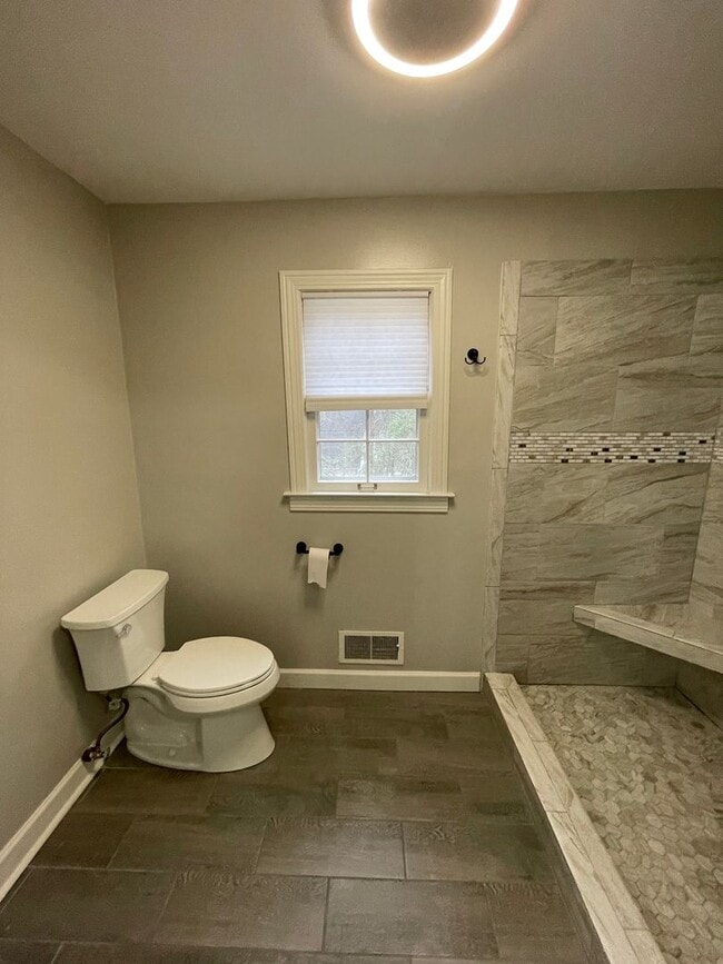 Building Photo - Executive Rental in Horseleg Creek- $3,295