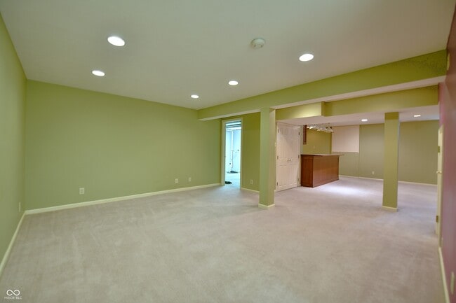 Building Photo - 1402 Edinburgh Dr