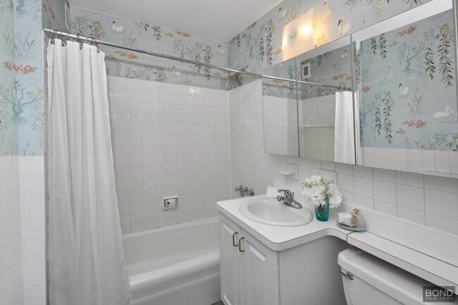 Building Photo - 1 bedroom in New York NY 10128