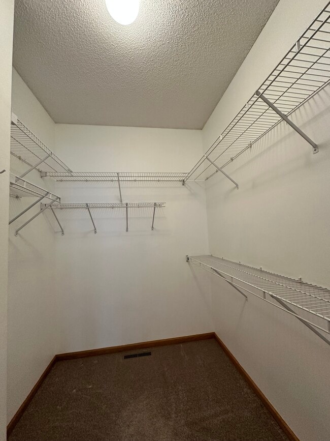 Building Photo - 1620 Spinaker Dr