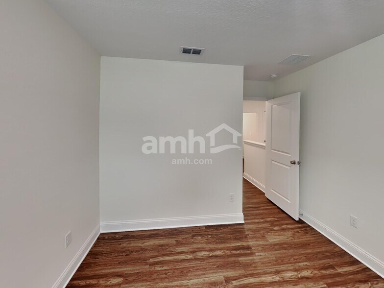 Building Photo - 12685 Percy Ln